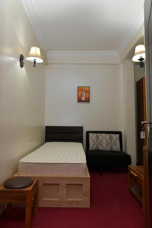 Antika Hotel Batumi Exterior photo