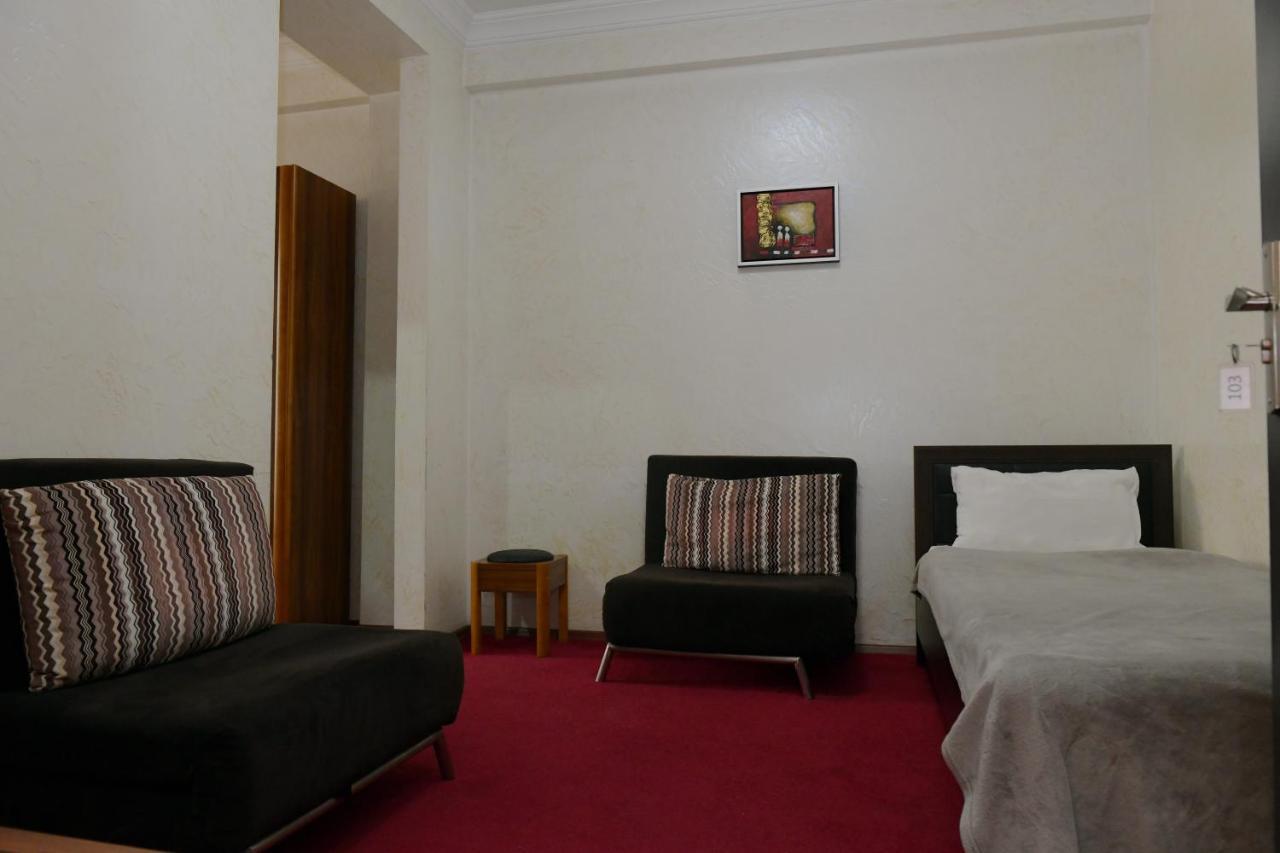 Antika Hotel Batumi Exterior photo
